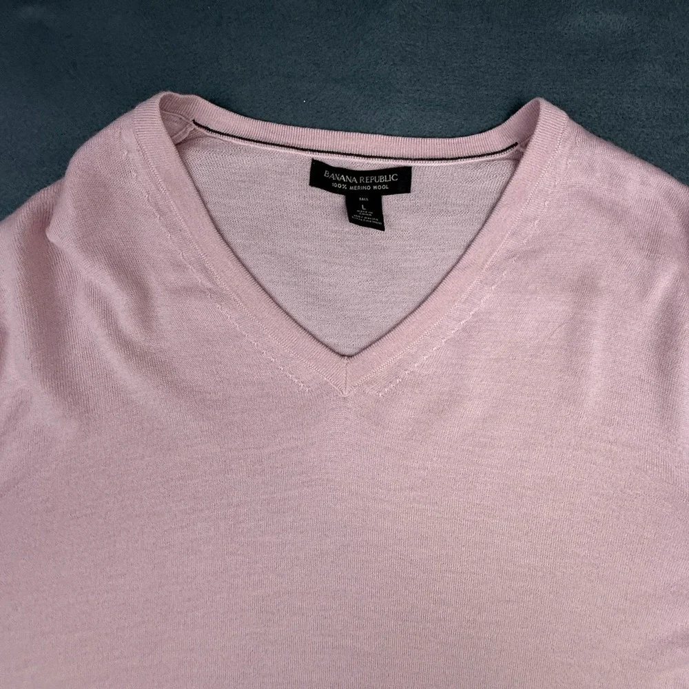 Banana Republic Sweater Mens Large Tall Pink V Neck Merino Wool Long Sleeve